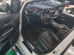 Toyota Gravia 2.5L Hybrid Prestige Plus AWD - ფოტო 16