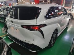 Toyota Gravia 2.5L Hybrid Prestige Plus AWD - ფოტო 7