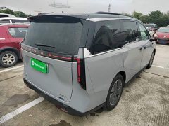 Maxus Dazhong 7 Super Hybrid Super Long Range Flagship - ფოტო 5