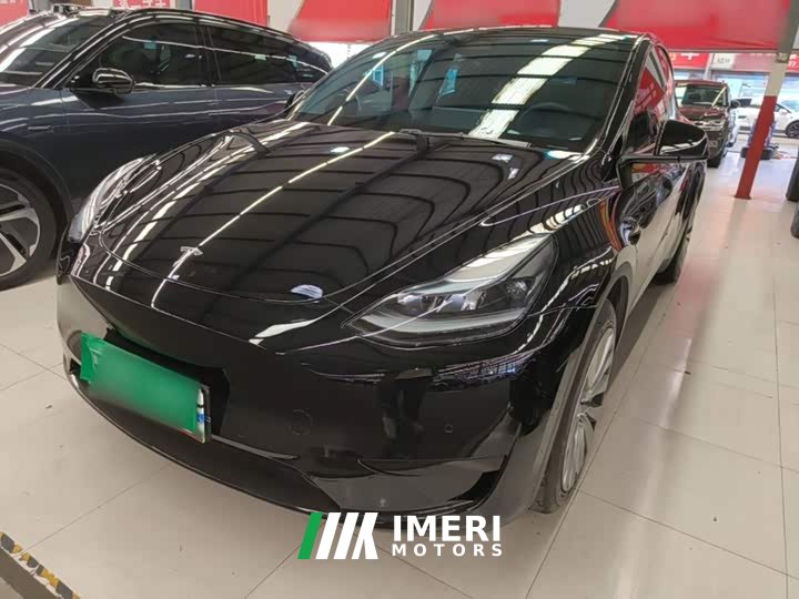 Tesla Model Y Facelift Rear-Wheel Drive