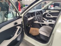 BYD Yuan UP 401KM Leading Edition - ფოტო 16