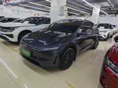Tesla Model Y Rear-Wheel Drive - ფოტო 1