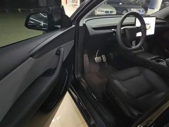 Tesla Model Y Rear-Wheel Drive - ფოტო 16