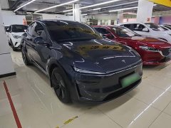 Tesla Model Y Rear-Wheel Drive - ფოტო 4