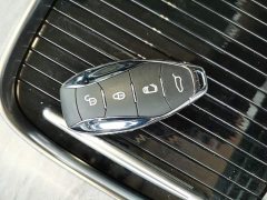 FAW Red Flag HQ9 PHEV 2.0T AWD Business Edition - ფოტო 9