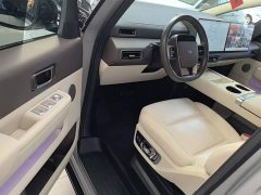 Li Auto Li Xiang MEGA Ultra - ფოტო 16