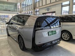 Li Auto Li Xiang MEGA Ultra - ფოტო 5