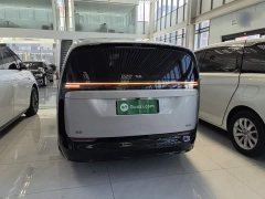 Li Auto Li Xiang MEGA Ultra - ფოტო 6