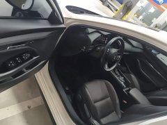 Mazda3 Axela 2.0L Automatic Elegant Edition - ფოტო 16