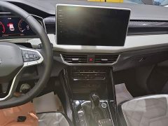 Volkswagen Taos Popular Edition 300TSI - ფოტო 10