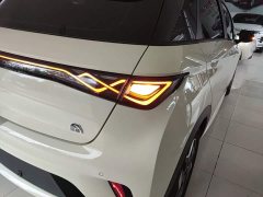 BYD Dolphin 405km Fashion Edition - ფოტო 8