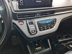 Honda Elysion 2.0L e:HEV Luxury Prestige Edition - ფოტო 14