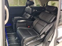 Honda Elysion 2.0L e:HEV Luxury Prestige Edition - ფოტო 17
