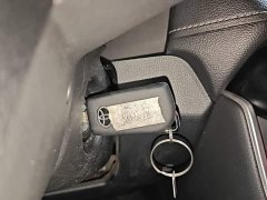 Toyota RAV4 2023 2.0L CVT FWD Urban Edition - ფოტო 9