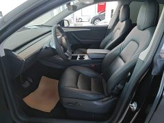 Tesla Model Y Standard Range RWD - ფოტო 15