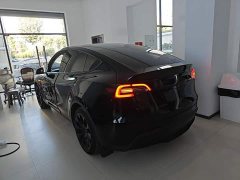 Tesla Model Y Standard Range RWD - ფოტო 5