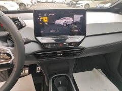 Volkswagen ID.3 Outstanding Edition - ფოტო 13