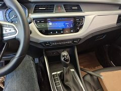 Geely Emgrand X3 2020 1.5L CVT Luxury - ფოტო 13