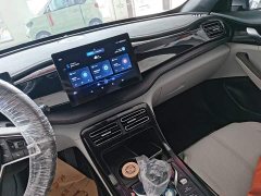 BYD Qin PLUS 2023 Champion Edition DM-i 55KM Leading - ფოტო 13