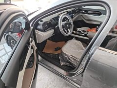 BYD Qin PLUS 2023 Champion Edition DM-i 55KM Leading - ფოტო 16