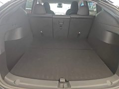 Tesla Model Y Long Range All-Wheel Drive - ფოტო 19