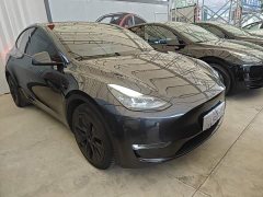 Tesla Model Y Long Range All-Wheel Drive - ფოტო 4