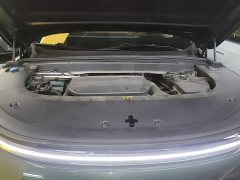 Li Auto L6 Pro - ფოტო 20