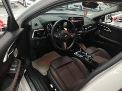BMW 1 Series Facelift 120i M Sport Night Edition - ფოტო 15