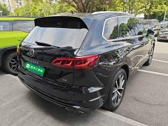 Volkswagen Touareg 3.0TSI Ruixiang Classic Sport Package - ფოტო 7