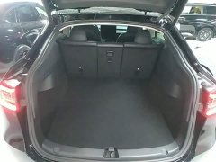 Tesla Model Y Rear-Wheel Drive - ფოტო 19