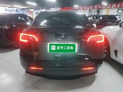 Tesla Model Y Rear-Wheel Drive - ფოტო 6