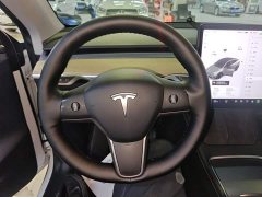 Tesla Model Y Long Range All-Wheel Drive - ფოტო 11