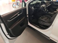 Cadillac XT5 2022 2.0T FWD Luxury - ფოტო 11