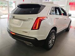 Cadillac XT5 2022 2.0T FWD Luxury - ფოტო 3