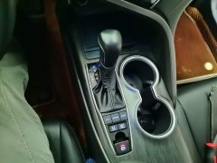 Toyota Camry Hybrid 2.5L HG Luxury - ფოტო 7