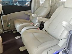 Buick GL8 Land Business Class Comfort Edition - ფოტო 17