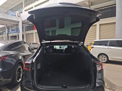 Tesla Model Y Long Range All-Wheel Drive - ფოტო 19