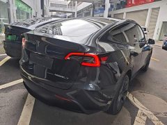 Tesla Model Y Long Range All-Wheel Drive - ფოტო 7