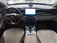 BYD Qin PLUS Glory Edition DM-i 55KM Leading - ფოტო 10