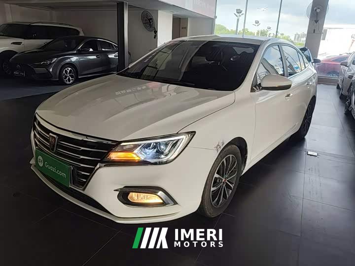 SAIC MG i5 2020 1.5L Manual 4G Connected Flagship Edition - ავტომობილი ჩინეთიდან