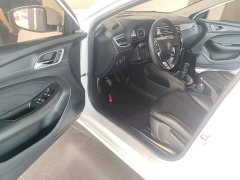 SAIC MG i5 2020 1.5L Manual 4G Connected Flagship Edition - ფოტო 16