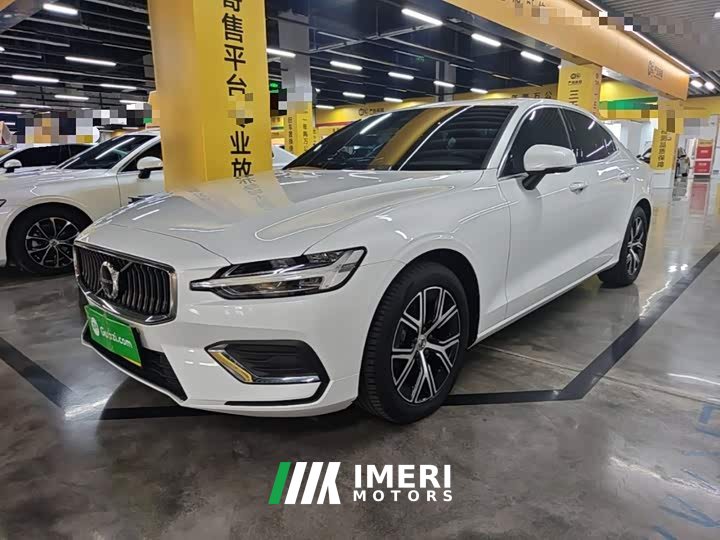 Volvo S60 B4 Intelligent Luxury Edition - ავტომობილი ჩინეთიდან