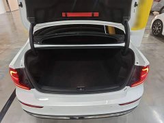 Volvo S60 B4 Intelligent Luxury Edition - ფოტო 19