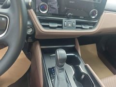 Lexus ES 200 Premium Edition - ფოტო 13
