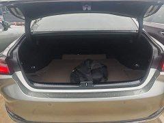 Lexus ES 200 Premium Edition - ფოტო 19