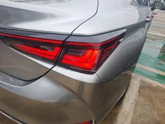 Lexus ES 200 Premium Edition - ფოტო 8