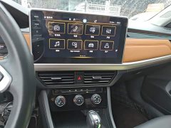 Volkswagen Bora 200TSI DSG Comfort Pro - ფოტო 13