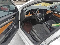 Volkswagen Bora 200TSI DSG Comfort Pro - ფოტო 16