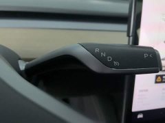Tesla Model Y Standard Range RWD - ფოტო 14