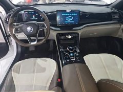 BYD Qin PLUS 2024 Glory Edition DM-i 55KM Leading - ფოტო 10